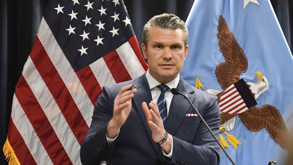 Pete Hegseth a fait pression sur les pilotes de F-15 abattus en Iran pour participer à une interview sur « 60 Minutes »