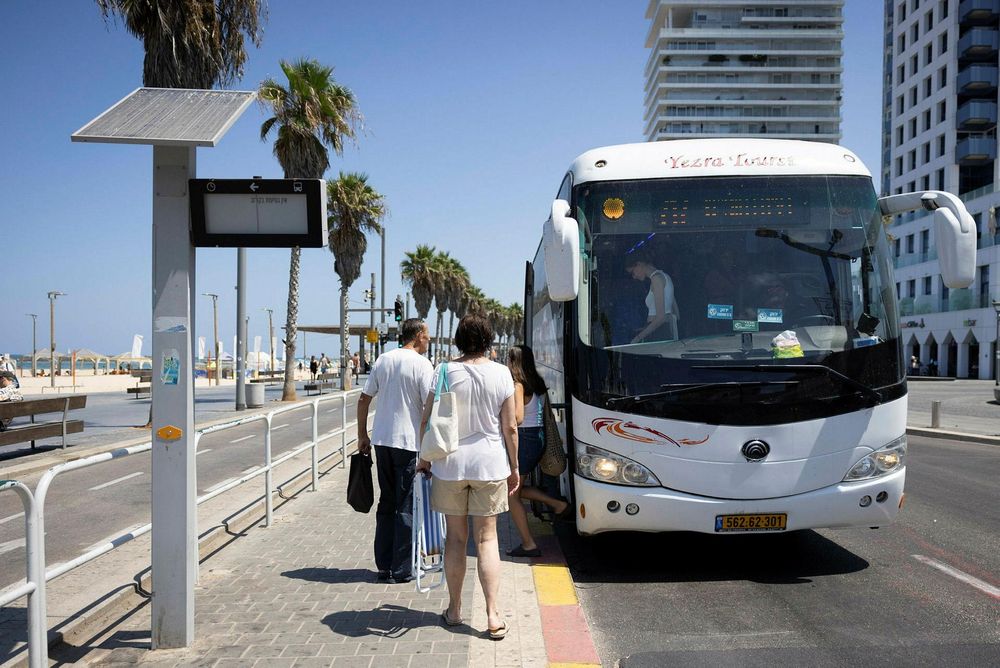 66 lignes - au lieu d'au moins 410: le ministère des Transports a détruit le service de bus le samedi et les jours fériés