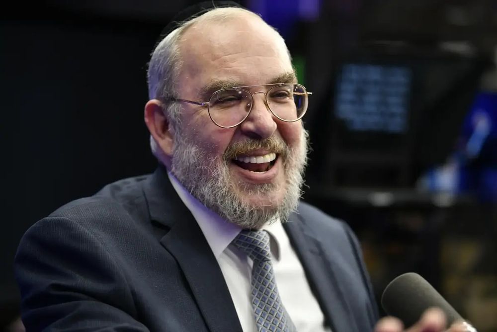 Son remplaçant marque une ère nouvelle au Degel HaTorah - Profil