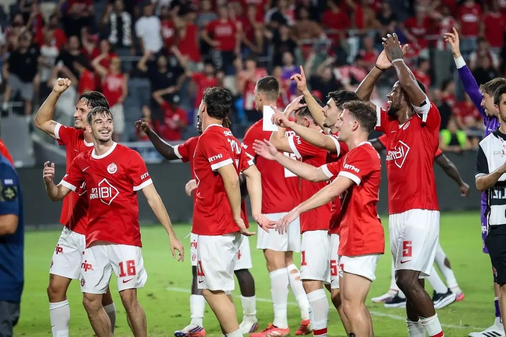 Ce n'est que l'apparence: l'effectif ressemble peut-être, mais le Hapoel Tel-Aviv