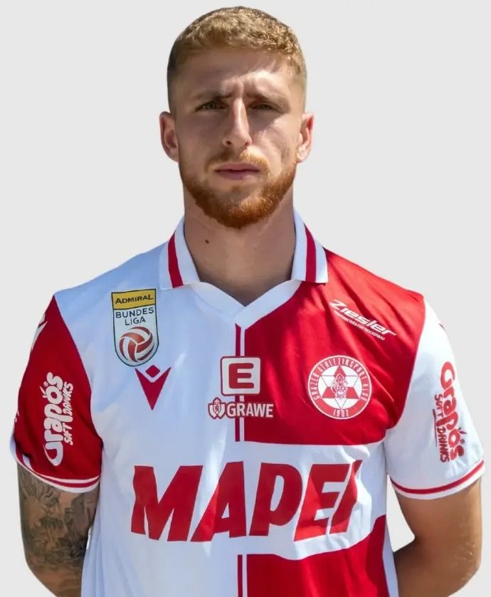 Est revenu à l'équipe et a marqué le but de la victoire de Graz